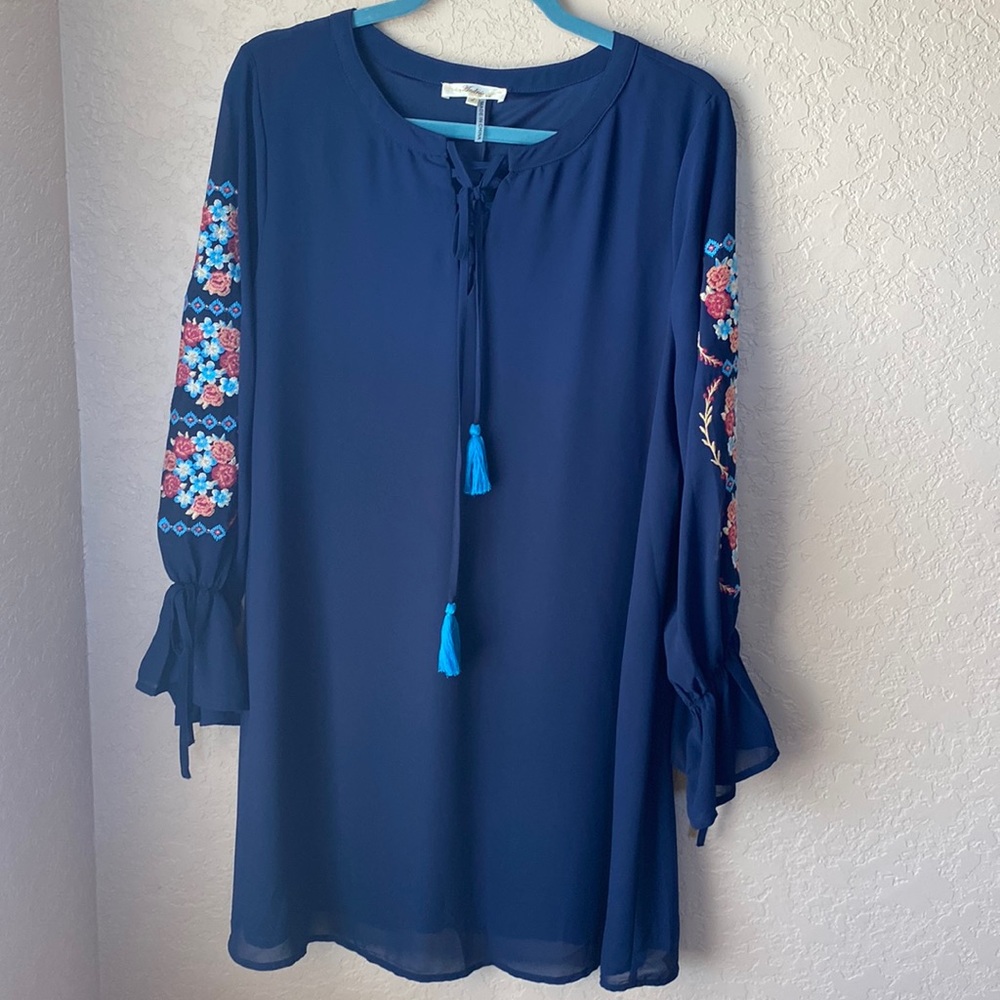 Dress, Never worn, Large